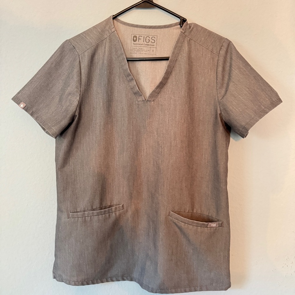 Figs Scrubs Casma Top Graphite